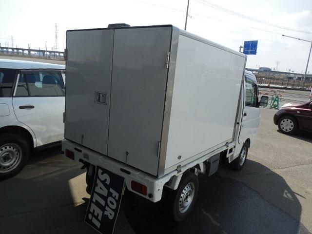dcb3a7cab8e658e0df0ecd63508f0add.jpg
