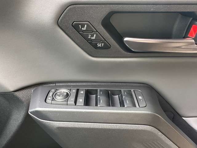 64406ac630e6b750539b0c319ae7f71e.jpg