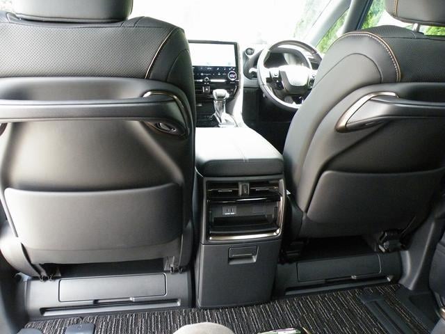 1001999A30250422W01310.jpg