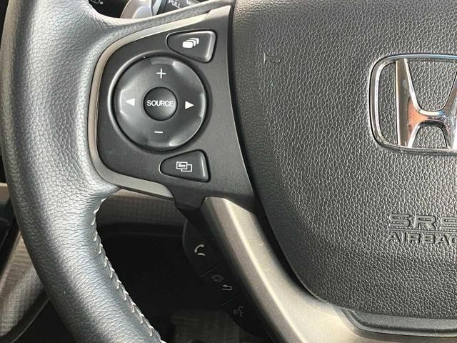 0561549A30260923W00111.jpg