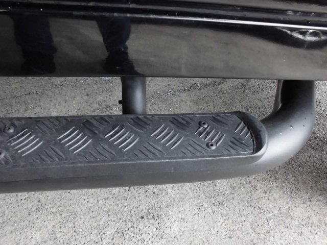 9200463A30260825W00112.jpg