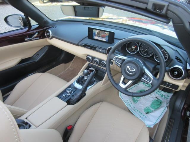 0561088A30251114W00317.jpg