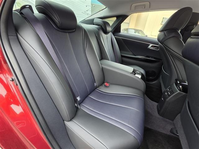 f80e91ded8bb417d198fc8bed13dae00.jpg