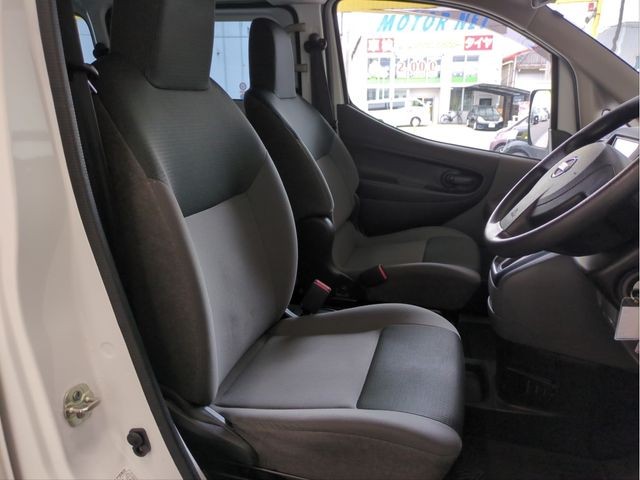 5bb675f6f9a05dfcd9bf4415b0a8628a.jpg