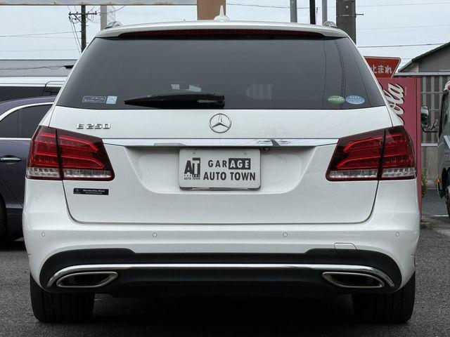 318dd3b1aa63e4069bd86e83497ea4fd.jpg