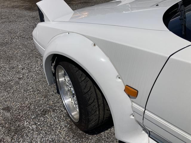 0560890A30220510W00312.jpg