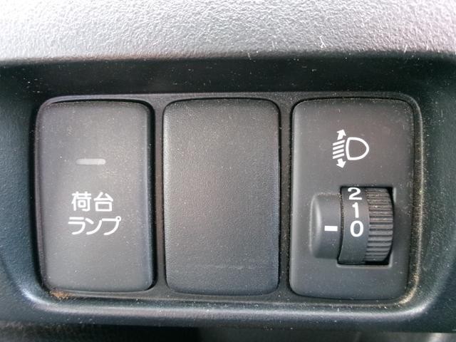0740030A30260909W00116.jpg