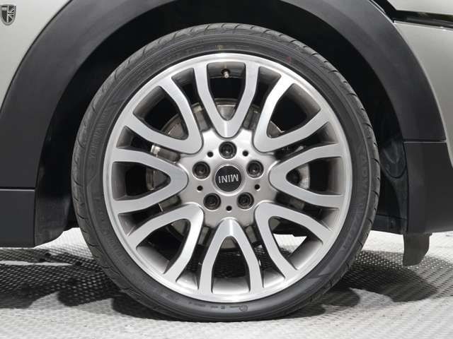 e240fa1376db366d45474f2d18cbc731.jpg