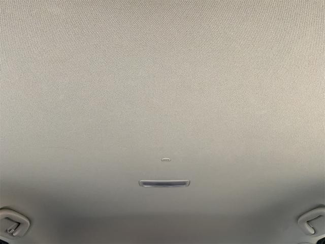 0561155A30260729W00111.jpg