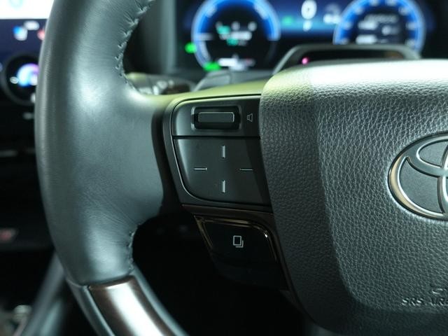 0561237A30260926W00317.jpg