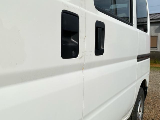 1201062A30260820W00213.jpg