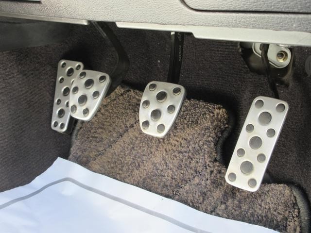 26816952_carP_l_17.jpg