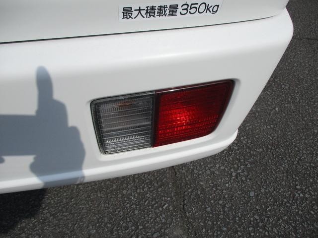0580685A30260822W00107.jpg
