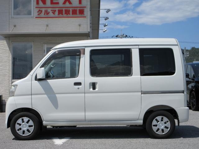 0706894A30260831W00106.jpg