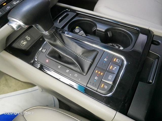 4031001810R12.jpg