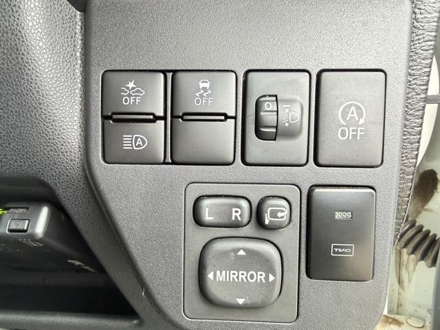 0903916A30260912W00208.jpg