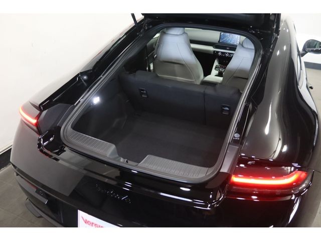 5be96e83811302dd48dbf64061deb180.jpg
