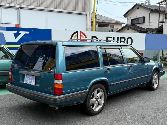 9571870A30260801W00507.jpg