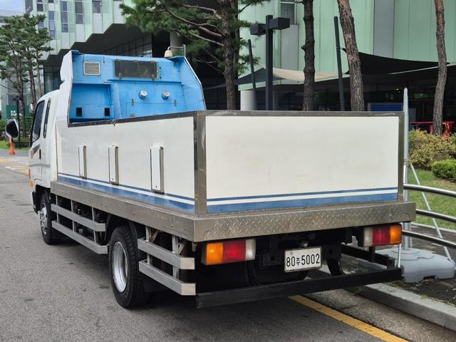 5071001995R2.jpg
