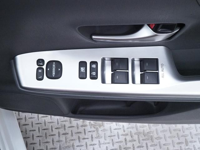 1000215A30260731W00216.jpg