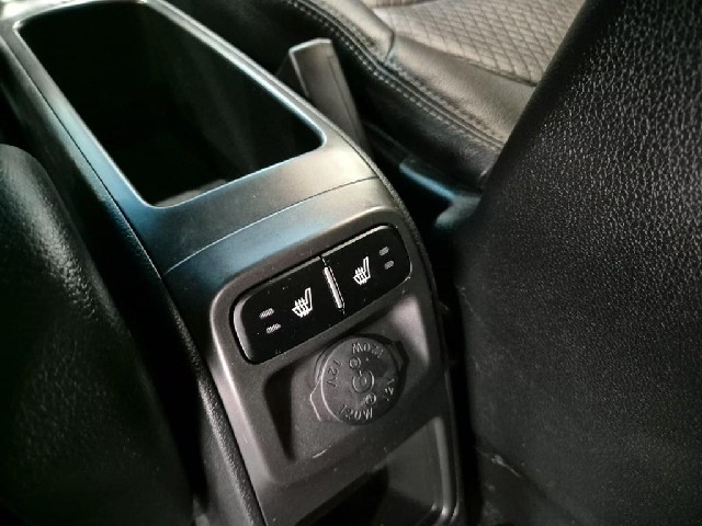 6071000592R18.jpg