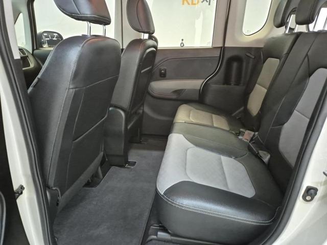 4071502374R12.jpg