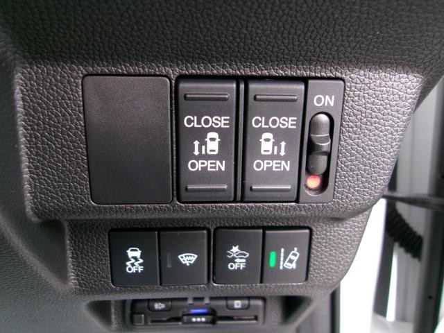 0400014A30260926W00118.jpg