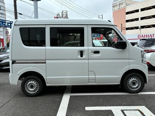1000630A30260707W00115.jpg