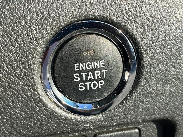 0551625A30261010W00316.jpg