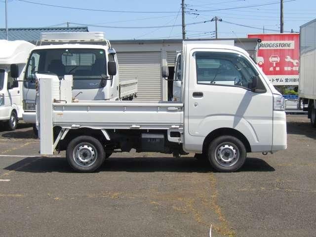 82a13784c93400d041b29aedfd805c71.jpg