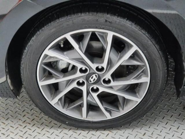 5111000667R19.jpg