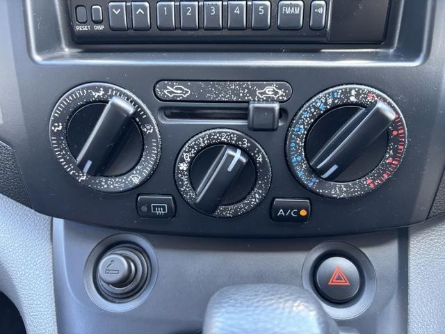 0520020A30260729W00107.jpg