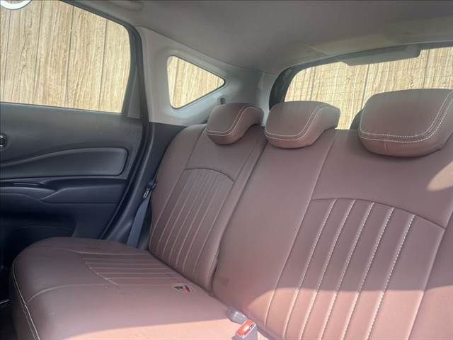 0e67c979349bacbc8cd9f14db46dd0e0.jpg