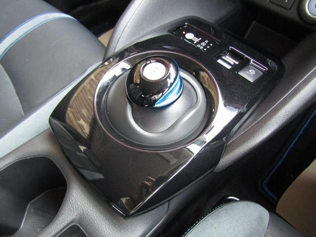 0701785A30260726W00114.jpg