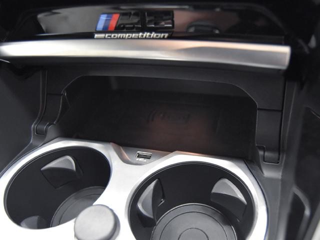 9200363A30260806W01914.jpg