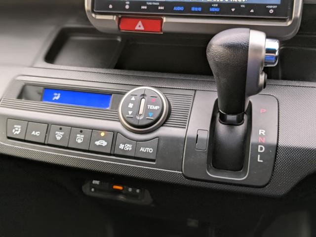 0503486A30260912W00119.jpg