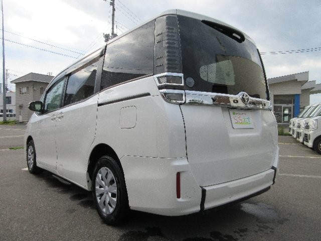 7696a19a27913caa68dffeed38787288.jpg