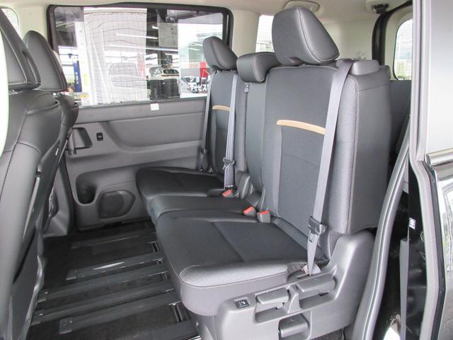 9031192A30260704W00114.jpg