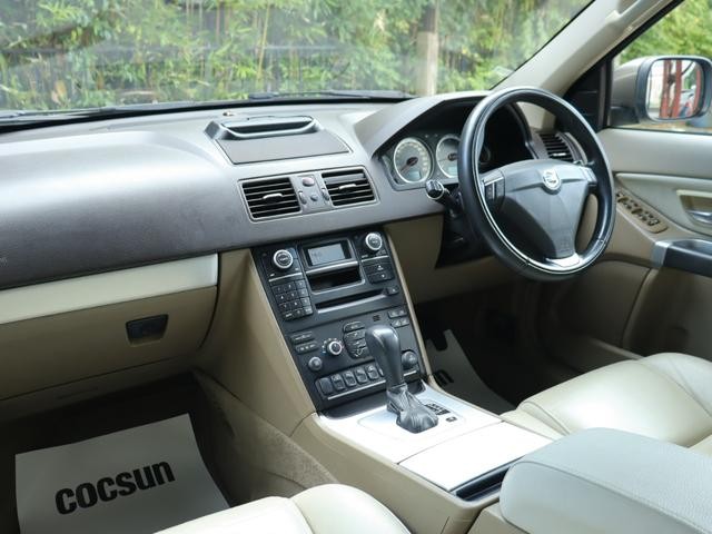 9540058A30260820W00216.jpg