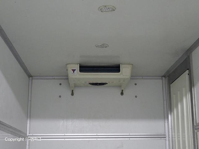 2051502167R18.jpg