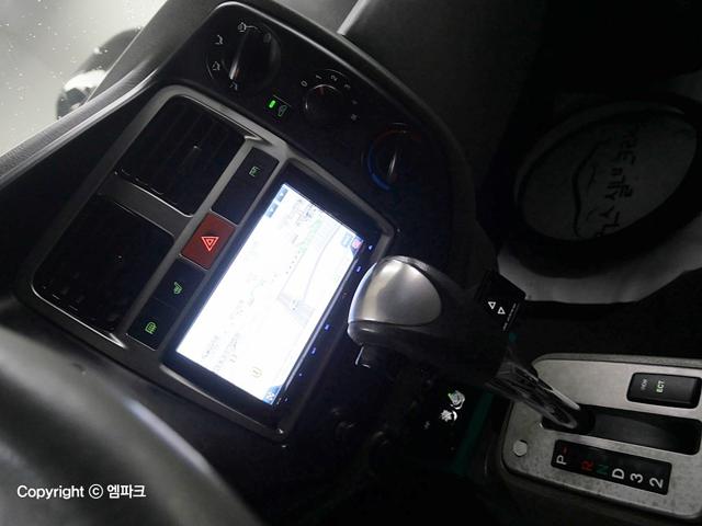 2051502167R8.jpg