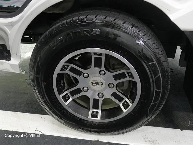 2051001251R12.jpg