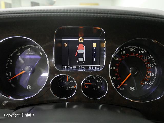 2011501702R7.jpg