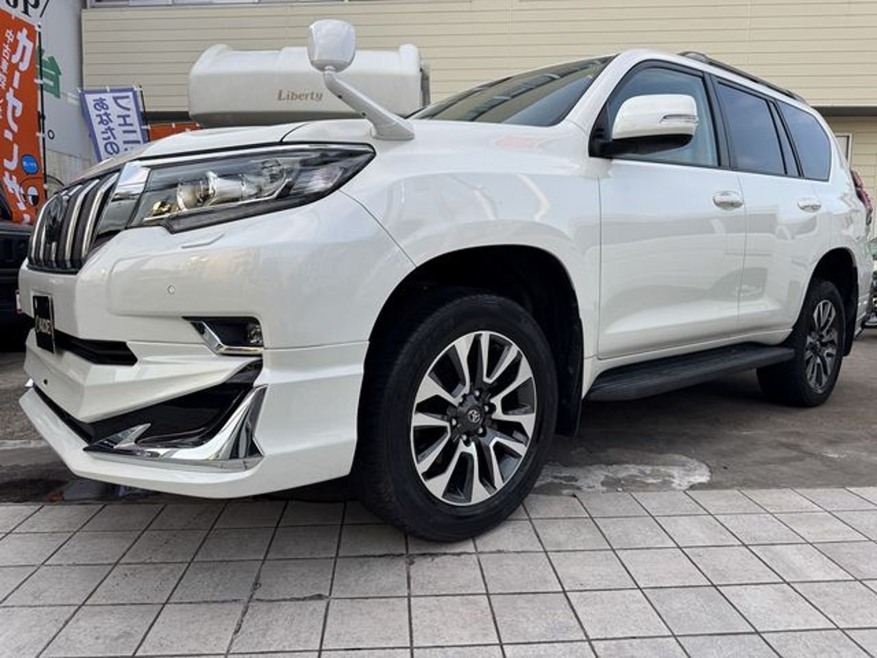 2022 Toyota Land Cruiser Prado, photo 1 of 1