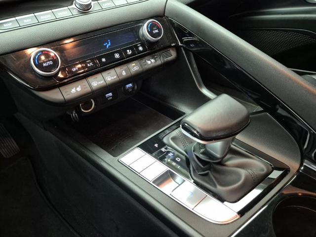 6041001977R8.jpg