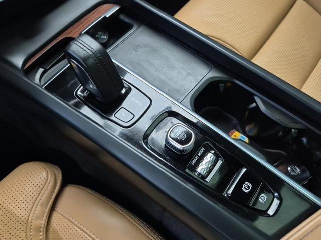 6031002470R8.jpg