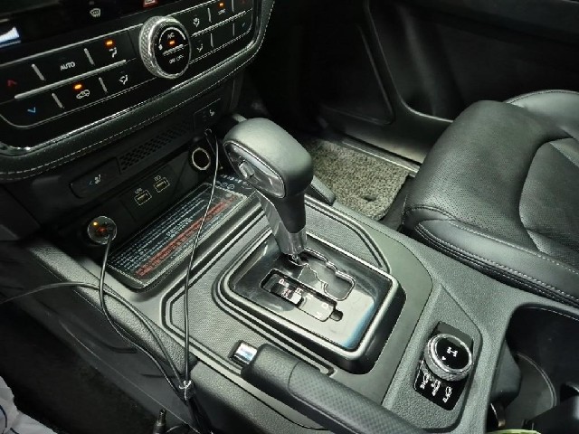 6071001284R8.jpg