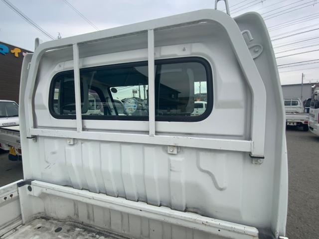0700516A30260604W00516.jpg