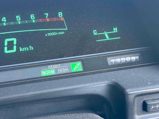 1000968A30260316W00202.jpg