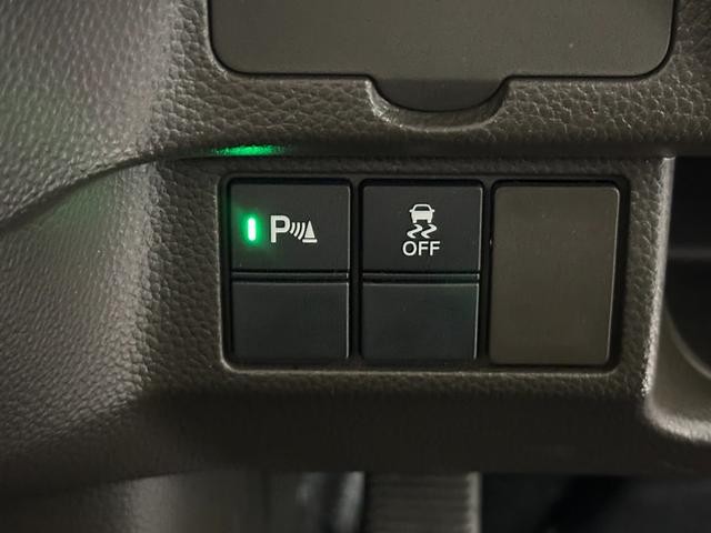 0509824A30260903W00905.jpg